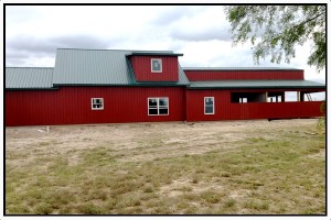 red-horse-barn-back